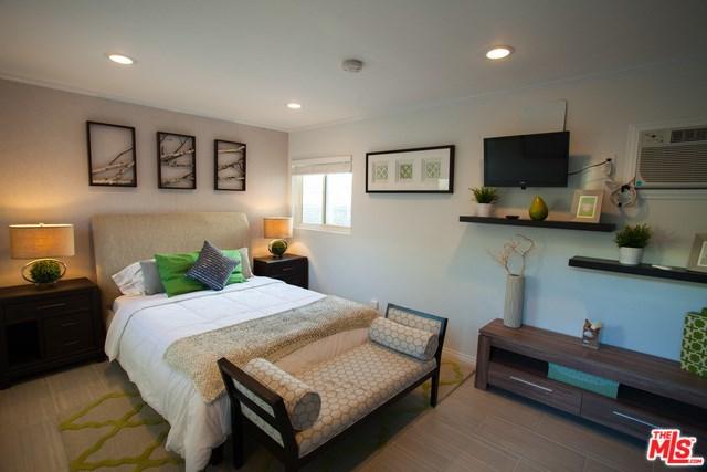 12055 Jefferson - Photo 1