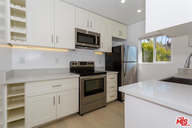 425 Idaho Avenue - Photo 1