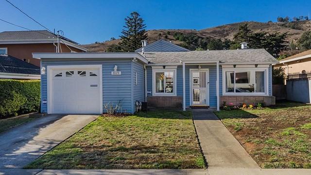809 Hillside Boulevard - Photo 1