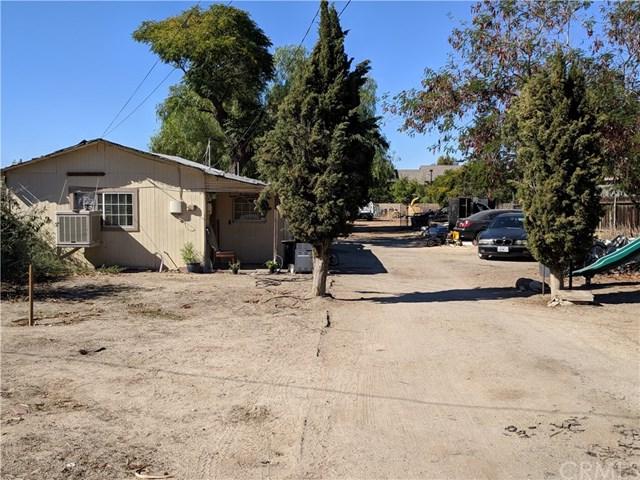 1327 Clay St - Photo 1