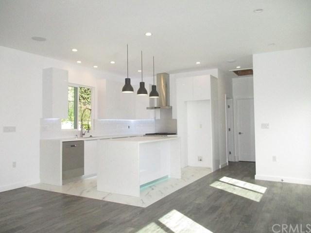 2651 Mary Street - Photo 1