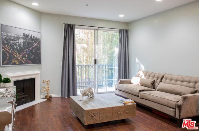 585 Rossmore Avenue - Photo 1