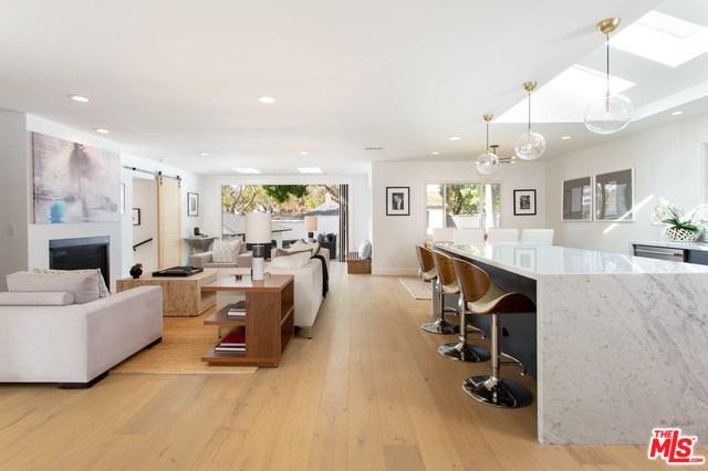 7293 90TH Street - Photo 1