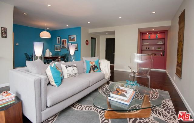 7560 Hollywood - Photo 1