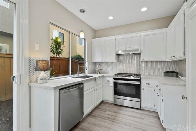 6 Kaitlyn Court - Photo 1