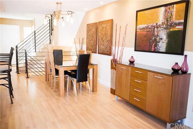 1090 Walnut Grove Avenue - Photo 1