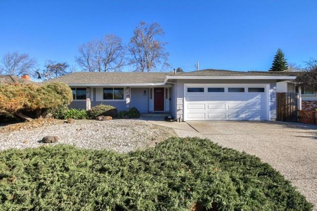 454 Leota Avenue - Photo 1