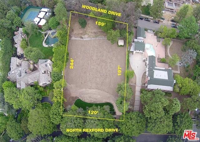 1004 Rexford Drive - Photo 1