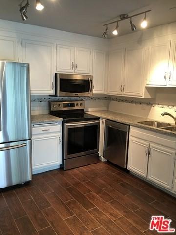500 Cagney Lane - Photo 1