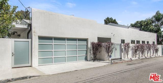 2600 Carman Crest Drive - Photo 1