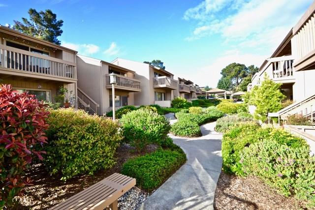 300 Glenwood Circle - Photo 1