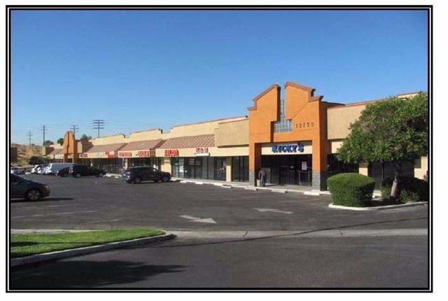 13728 Hesperia Road - Photo 1
