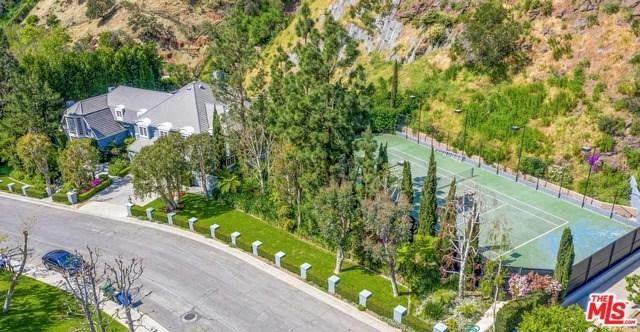 1401 Moraga Drive - Photo 1
