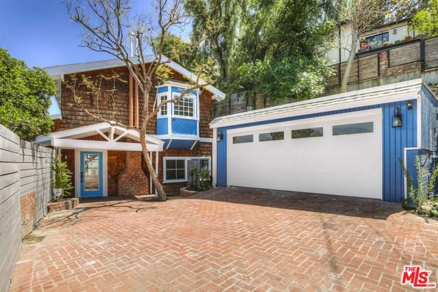 2592 Adelbert Avenue - Photo 1
