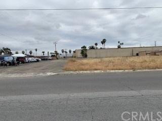 700 Latham - Photo 1