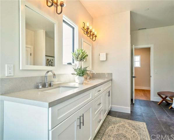 312 Dahlia Place - Photo 1