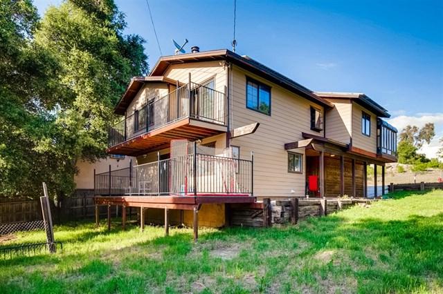 2458 Pine Dr - Photo 1