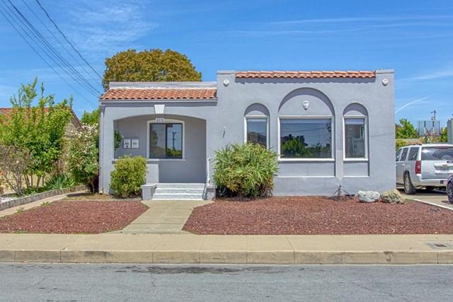 615 5th Street - Photo 1
