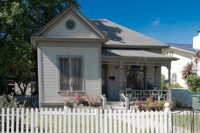 570 5th Street - Photo 1