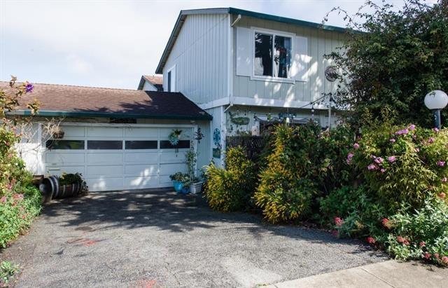 445 Cypress Avenue - Photo 1