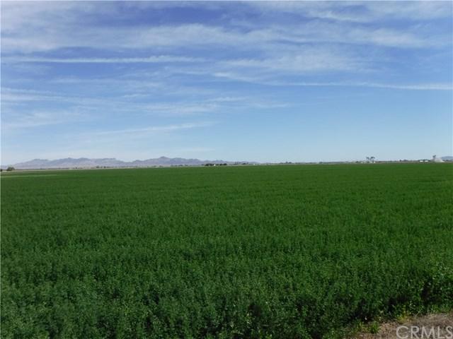 18 Ave - Photo 1