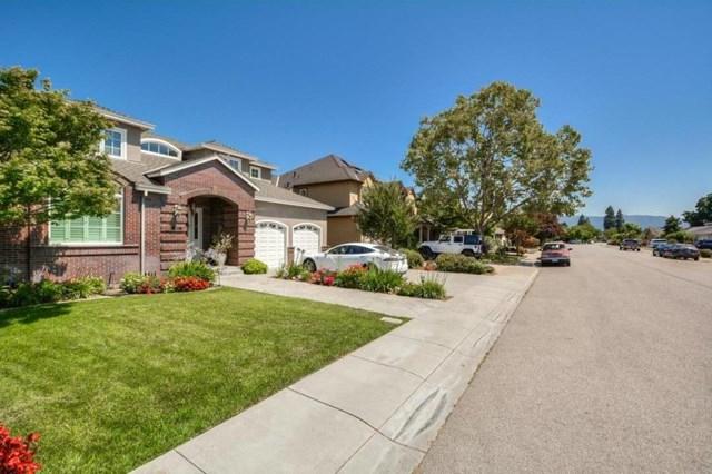 1456 Grace Avenue - Photo 1