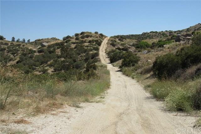 0 Arrow - Photo 1