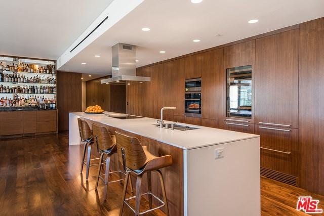6250 Hollywood - Photo 1