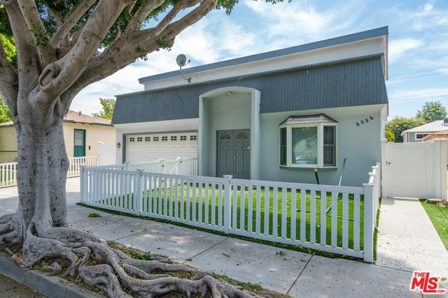 2026 Oak Street - Photo 1
