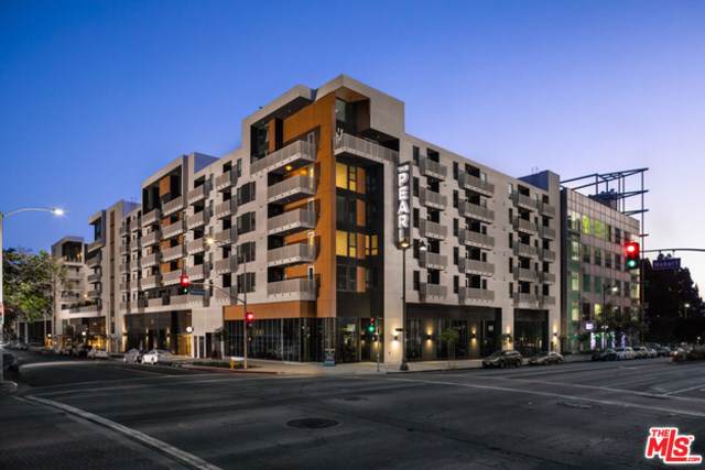 687 Hobart Boulevard - Photo 1