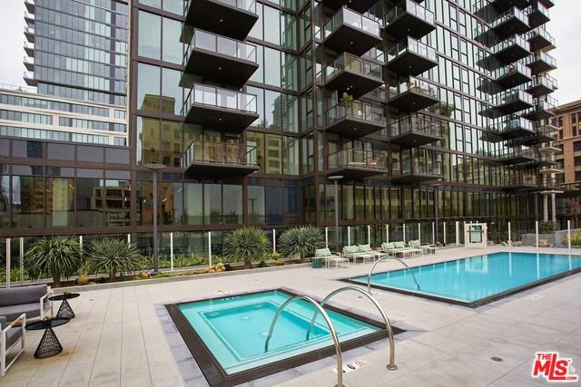 732 Spring Street - Photo 1