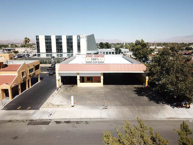 14141 Kentwood Boulevard - Photo 1