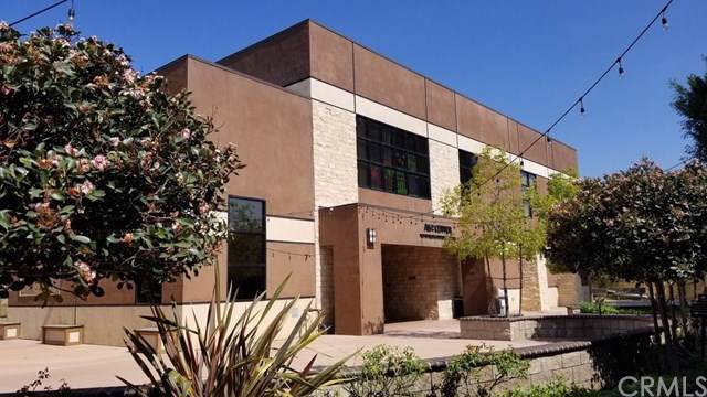 1600 Acacia Avenue - Photo 1
