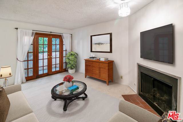 18411 Hatteras Street - Photo 1