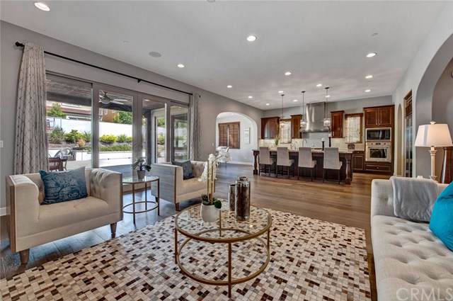 8 Fairview - Photo 1
