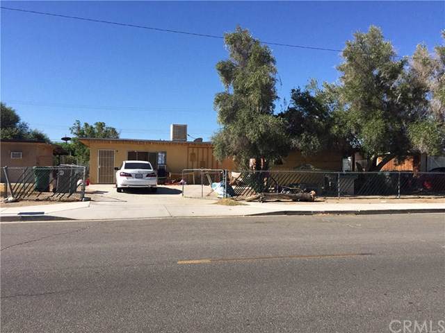 85476 Cairo Street - Photo 1