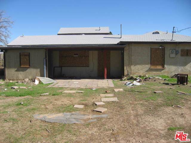 42734 35TH Street - Photo 1