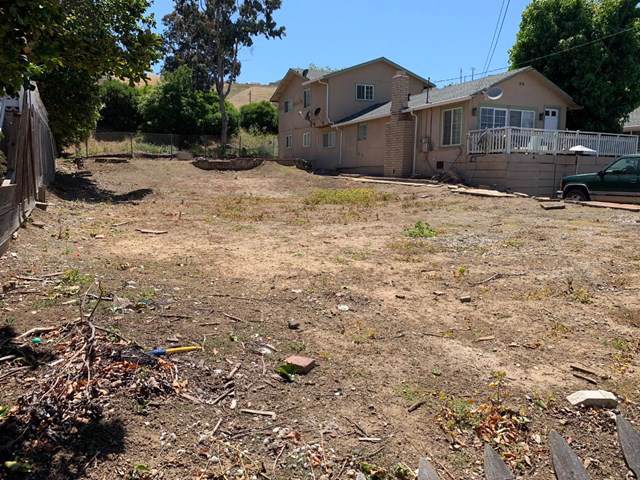 302 7th Street - Photo 1