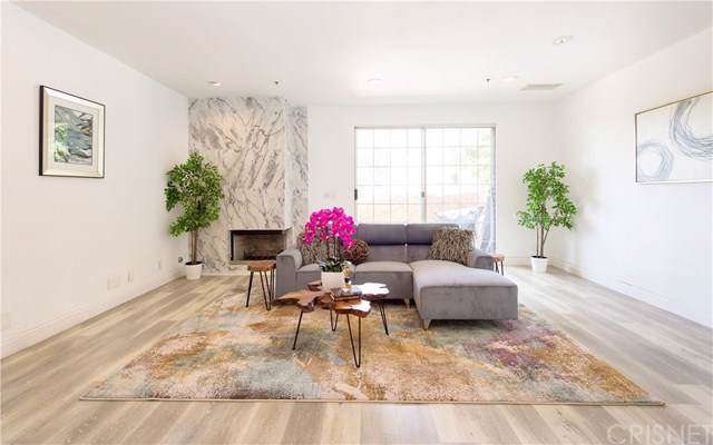 930 Doheny - Photo 1