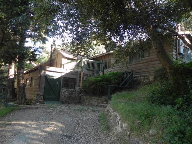 17 Oak Grove - Photo 1