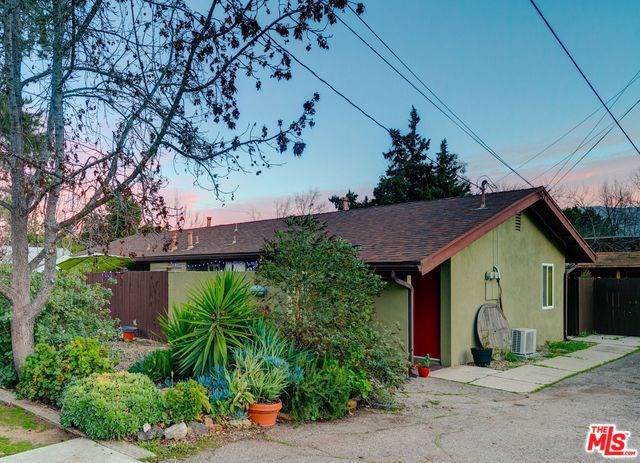 605 Oak Street - Photo 1