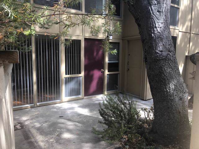 451 Dela Vina Avenue - Photo 1