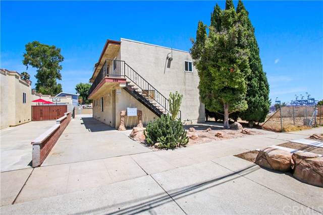 564 Macarthur Avenue - Photo 1