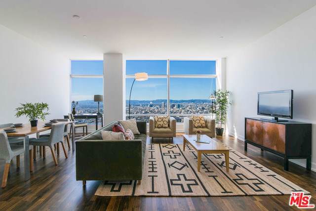 900 Olympic Boulevard - Photo 1
