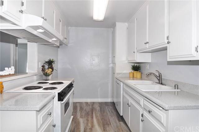 1030 Macarthur Boulevard - Photo 1