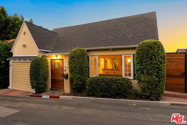 1642 Redesdale Avenue - Photo 1