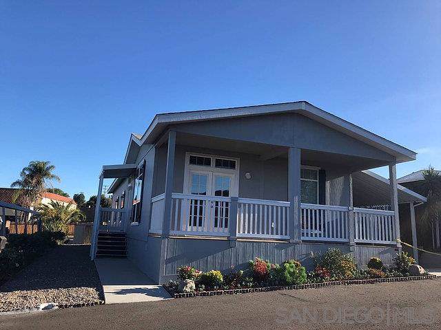 718 Sycamore - Photo 1