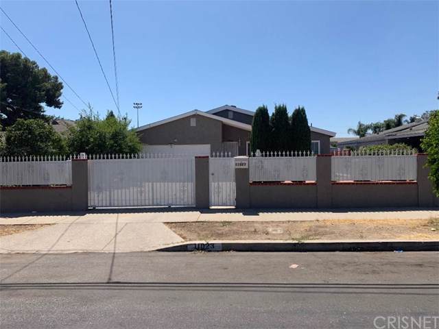 11023 De Foe Avenue - Photo 1