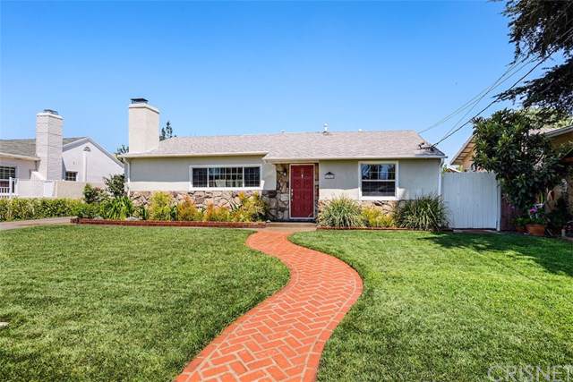 10921 Hamlin Street - Photo 1
