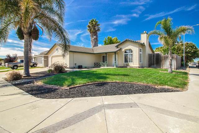 820 Paseo Drive - Photo 1